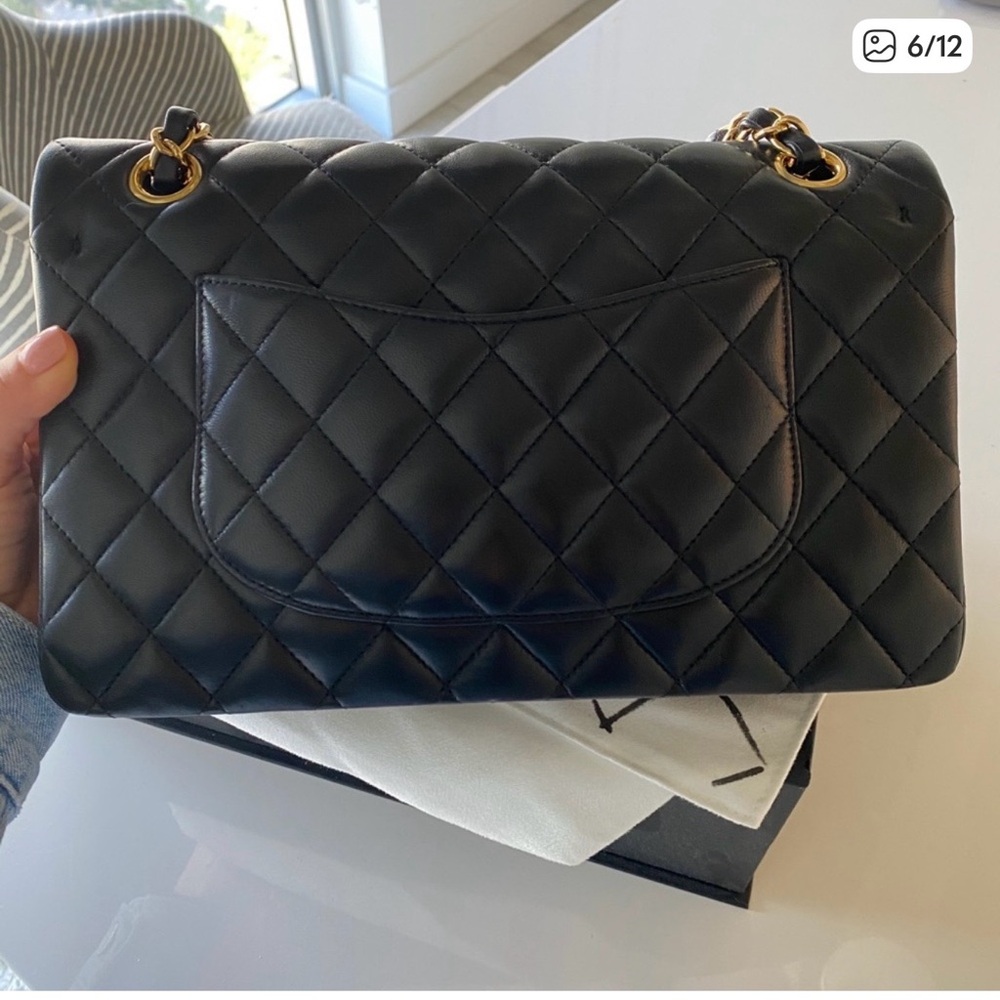 Chanel Black Medium classic flap bag - Picture 6 of 12